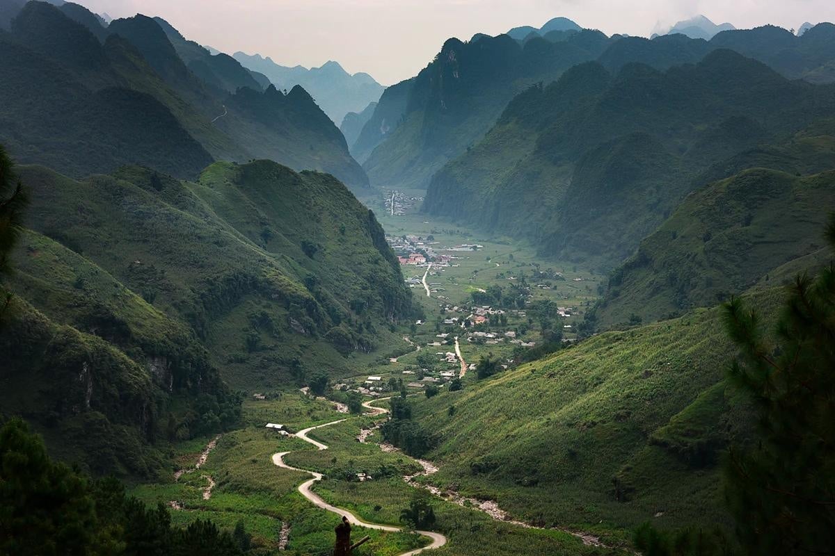 Ha Long Bay photo 2