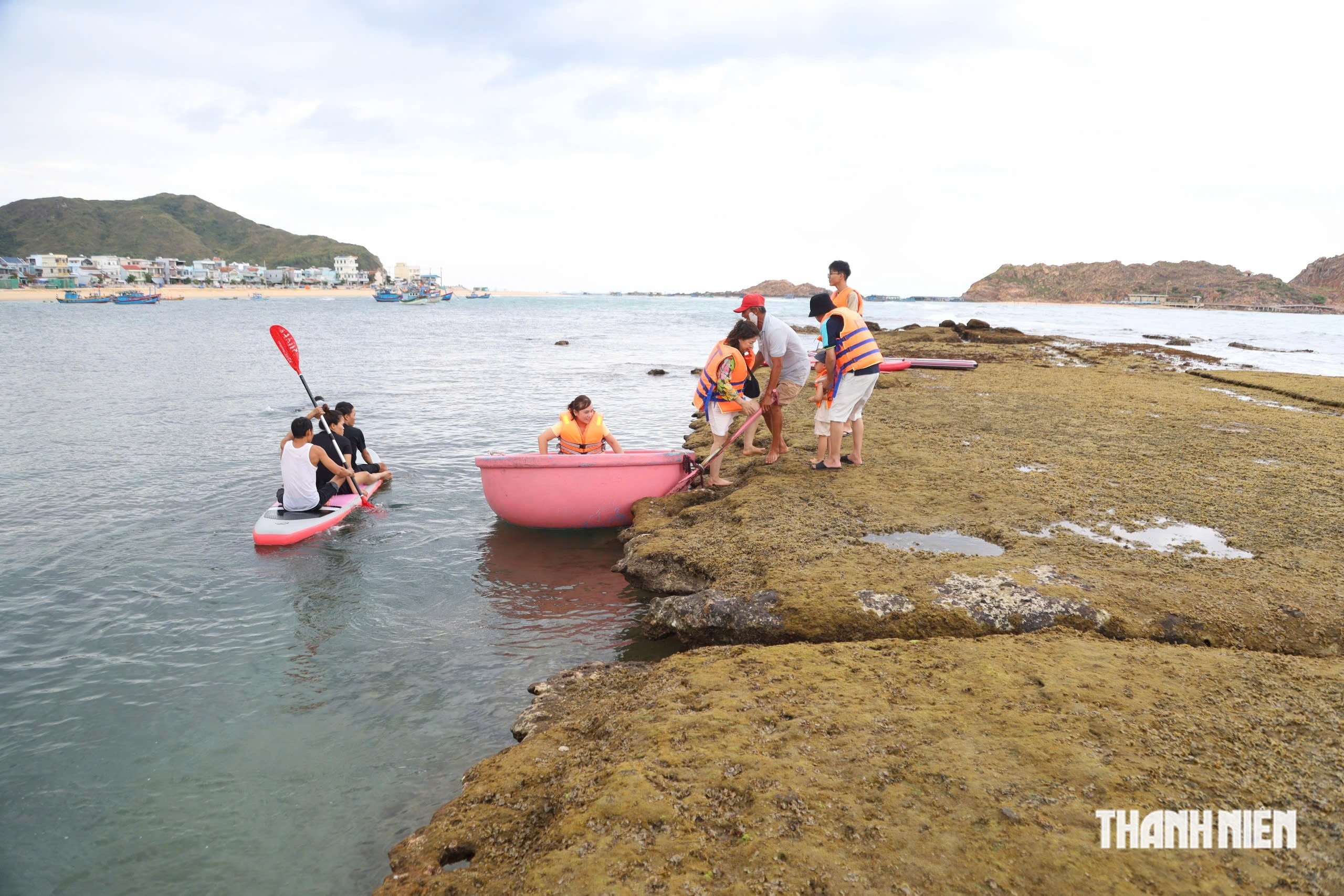 The mystery of the 'wall' under the sea in Quy Nhon: Ancient relic or a masterpiece of nature? - Photo 2.