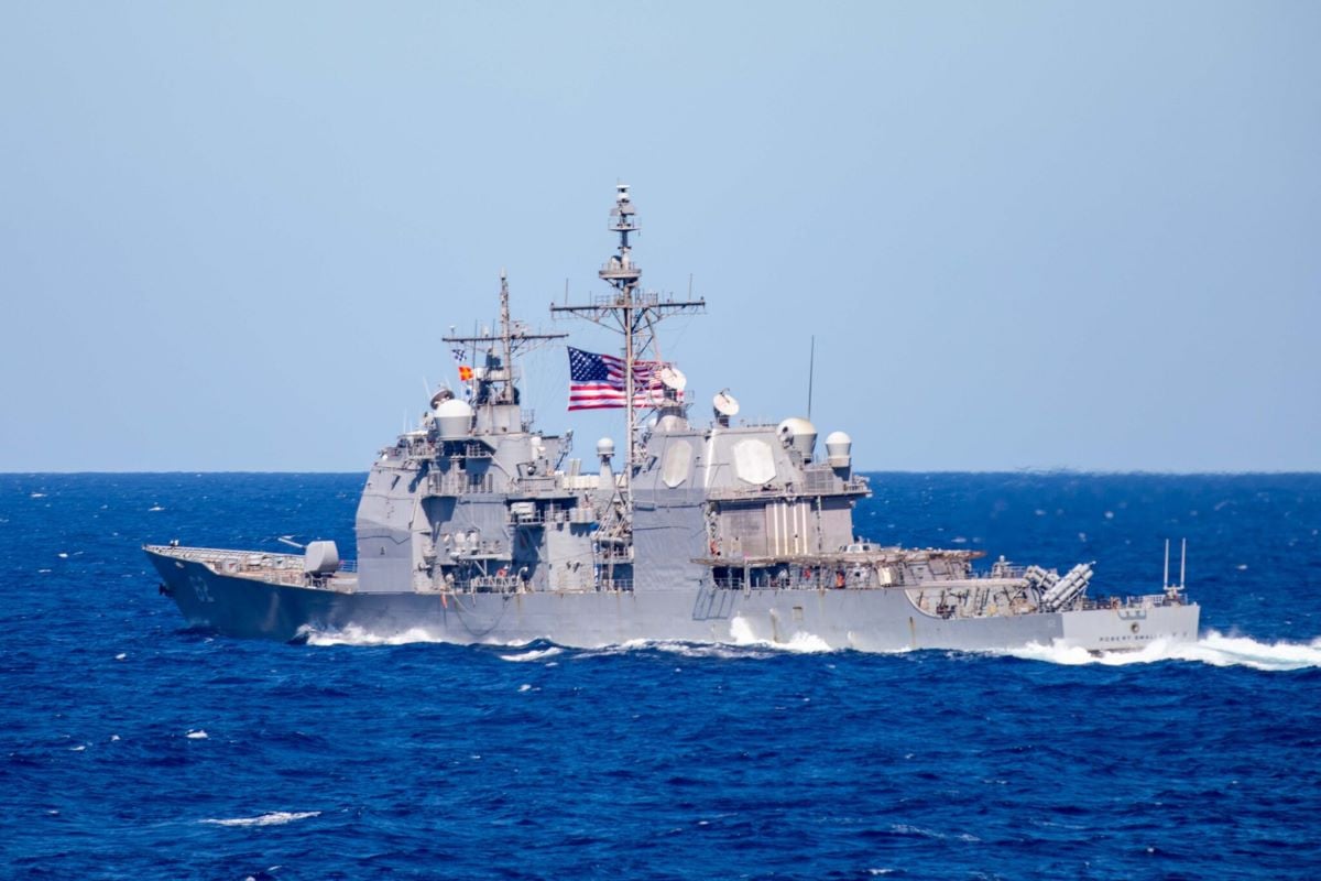 アメリカ海軍巡洋艦CG62「ロバート・スモールズ」パッチ アメリカ海軍