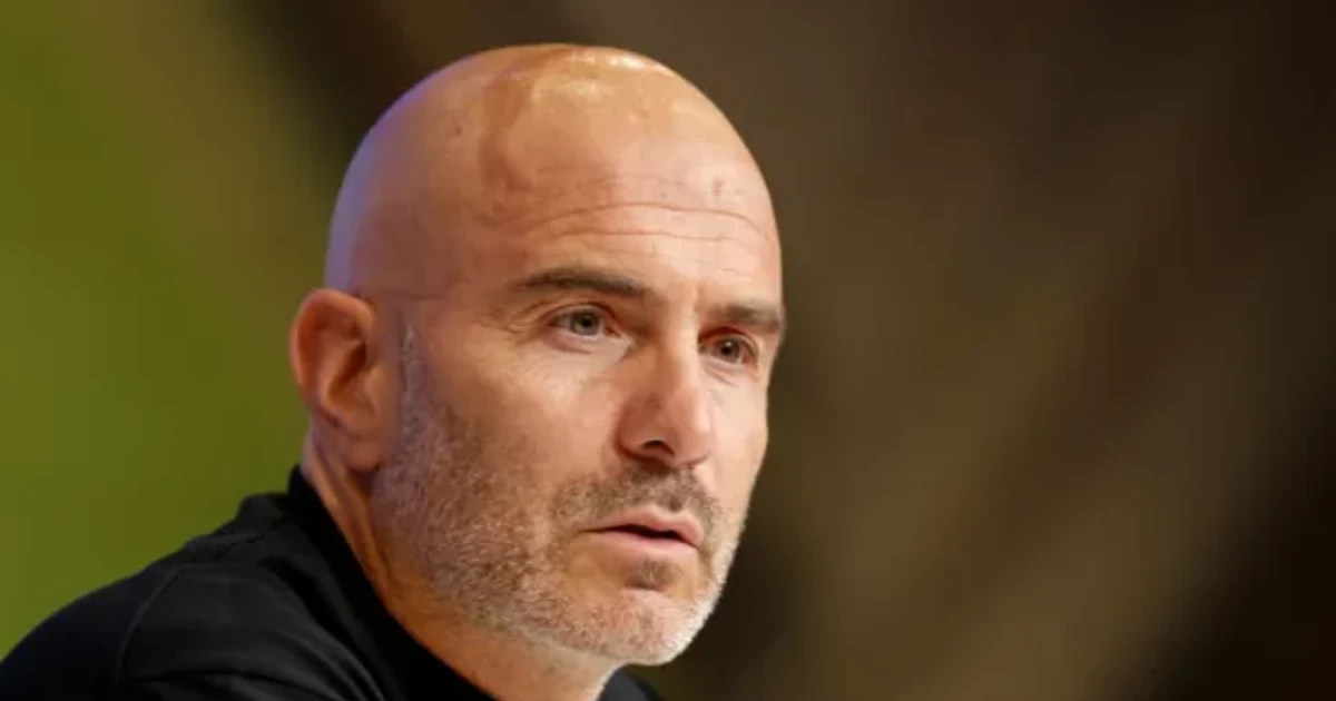 Jamie Carragher tror att Enzo Maresca kommer att hjälpa Manchester City att återta Premier League-titeln.