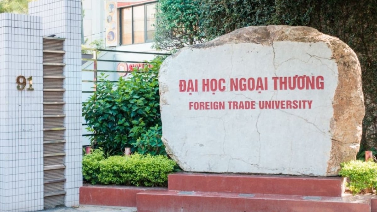 De hoogste toelatingsscore voor de Universiteit voor Buitenlandse Handel in 2026 is 29,7 punten.