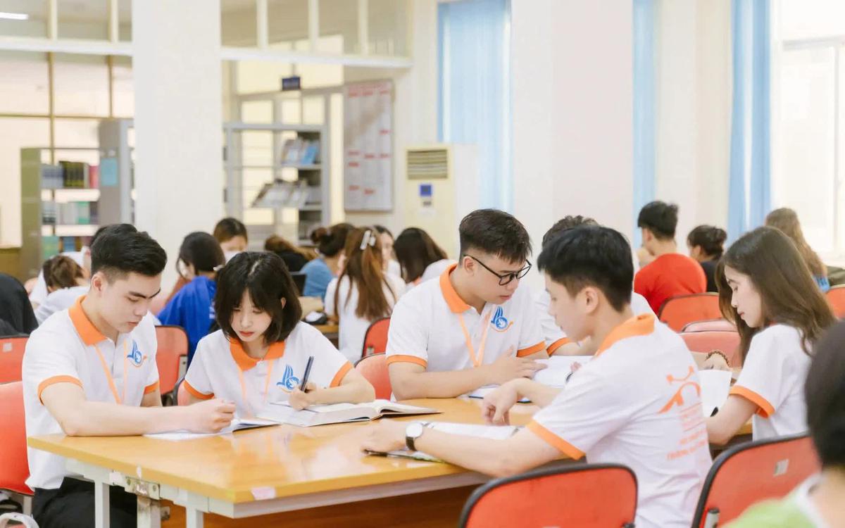 Điểm chuẩn hai trường Giao thông vận tải: Logistics tiếp tục dẫn đầu