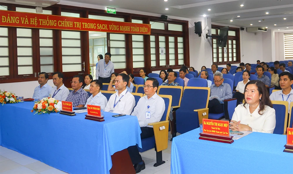 Providing digital knowledge and skills training for over 6,600 ...