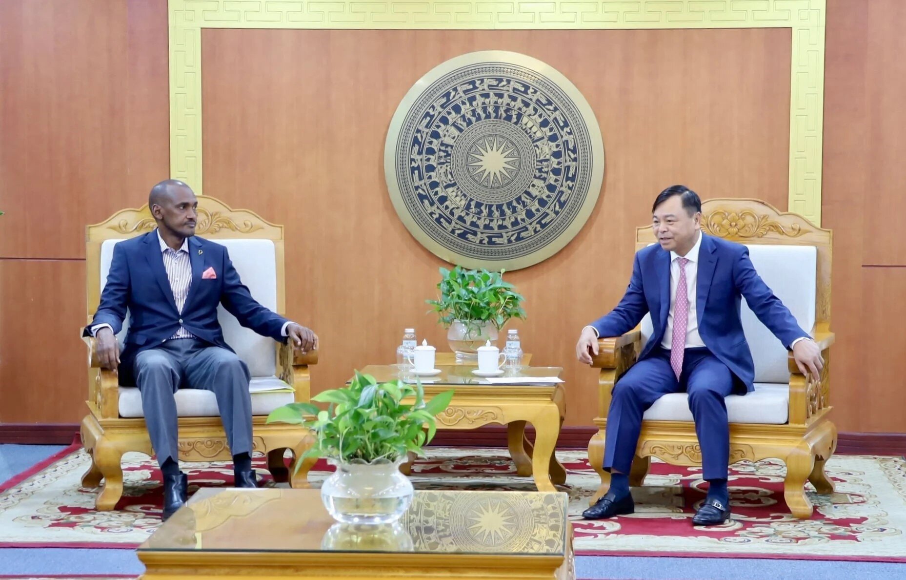 Việt Nam - Uganda tìm dư địa mới từ hạt cà phê