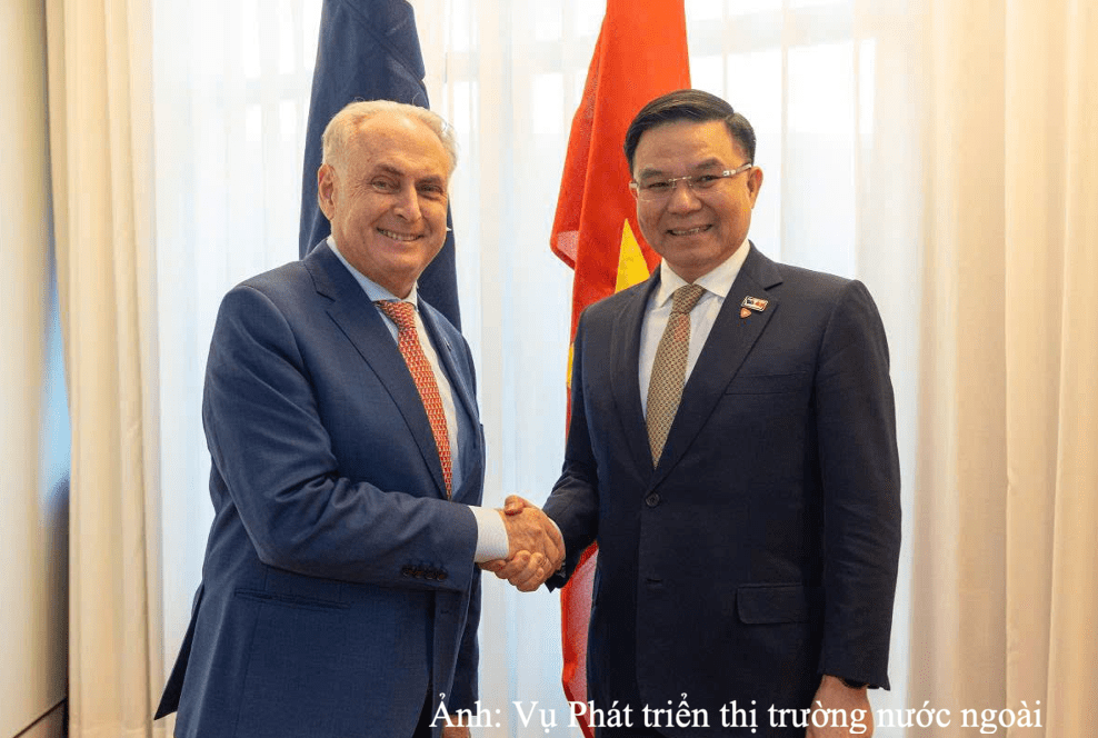 Minister van Industrie en Handel Le Manh Hung heeft overleg gevoerd met de Australische minister van