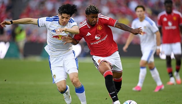 A parceria entre Tielemans e Andrey Santos oferece um novo potencial para o meio-campo dos Red Devils.