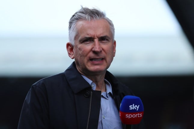 Alan Smith beson se Arsenali dhe Man City kanë shanse për të fituar Premier League.