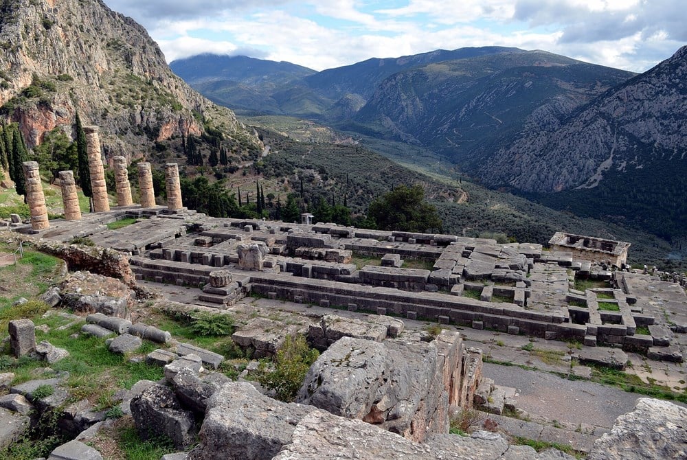 Greece offers free entry to 126 historical sites on the night of the August full moon - photo 1