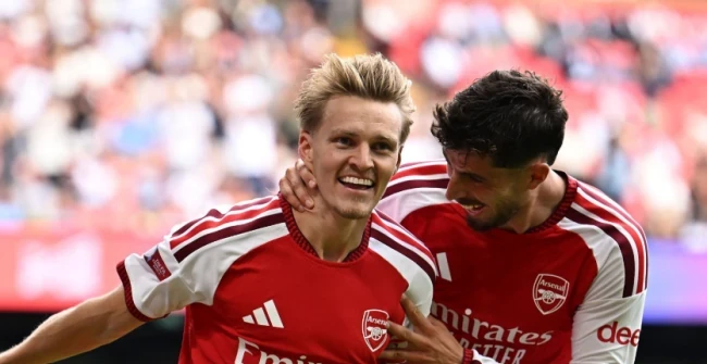 O Arsenal é o principal candidato ao título da Premier League. Foto: Getty.