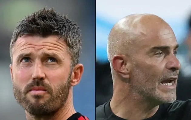 Carrick e Maresca são os dois treinadores do Manchester United e do Manchester City nesta temporada. (Foto: The Athletic)