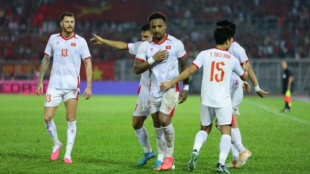 ข่าวฟุตบอลวันนี้: ทีมชาติเวียดนามมุ่งมั่นที่จะเอาชนะมาเลเซียที่สนามมี่ดินห์ และการท้าทายของ CAHN ในศึกเอเอฟซี แชมเปียนส์ลีก