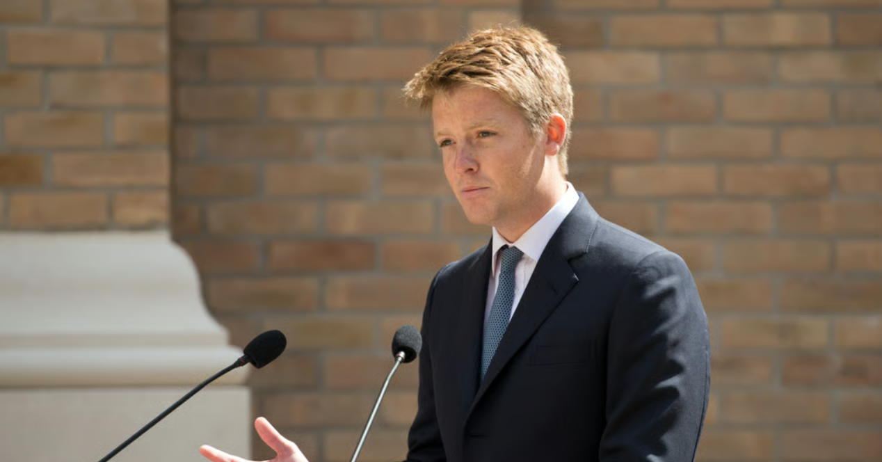 England Luxury Real Estate Investment Trends Vs US Billionaires - News Directory 3