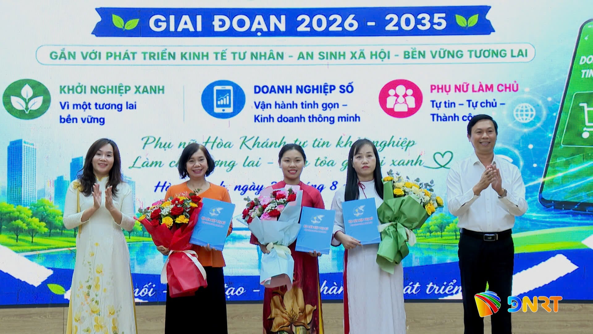 situs judi slot online Hoa Khanh menargetkan agar 1.000 bisnis digital dimiliki oleh perempuan pada tahun 2035.