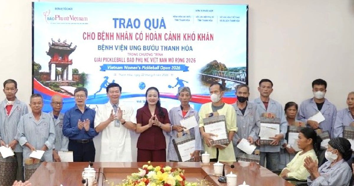 Viet Nam Women’s Newspaper Donates 50 Gift Packages to Cancer Patients in Need