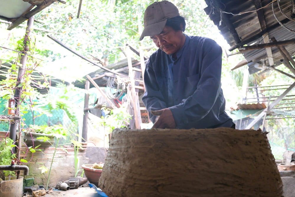 Dans le village de fonderie de bronze de Chu Tuong, qui perpétue encore la tradition ? - photo 7