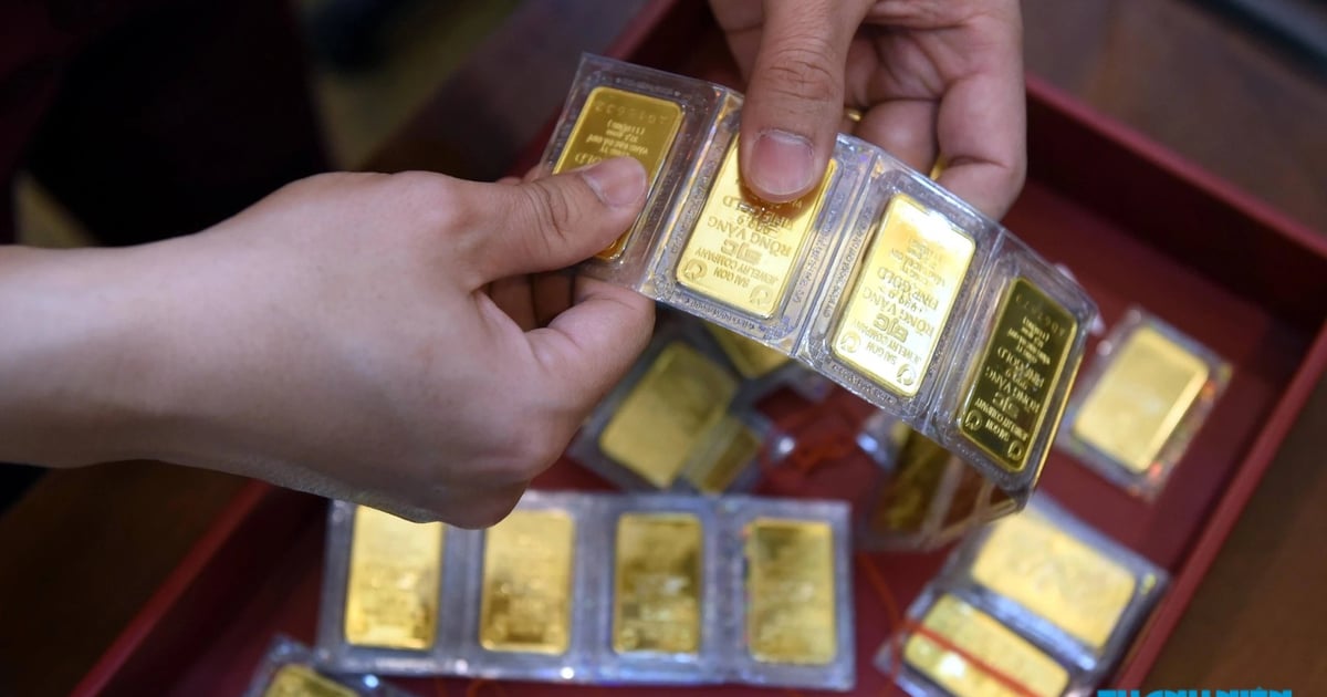De goud- en zilverprijzen stegen fors tijdens de handel in de VS.