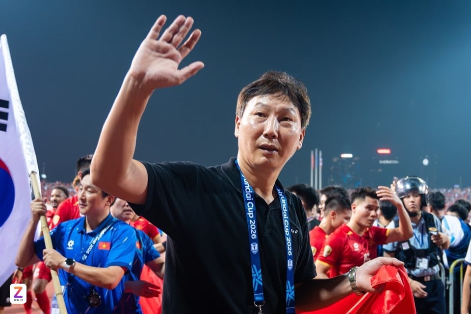 kepritoto Media Indonesia menyebut rekor pelatih Kim Sang-sik sebagai 'gila'.