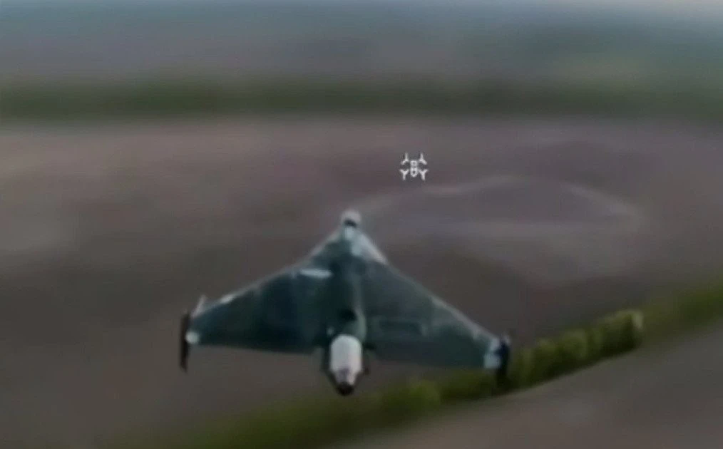 Russian Geran-4 Seeker UAVs attack Ukrainian logistics center.
