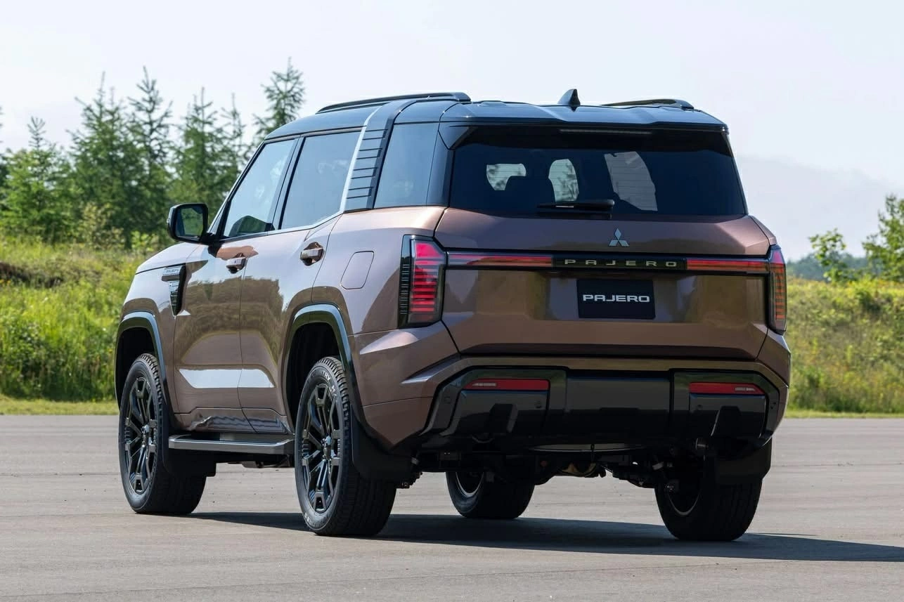 ein-genauerer-blick-auf-den-mitsubishi-pajero-der-neuen-generation-ein