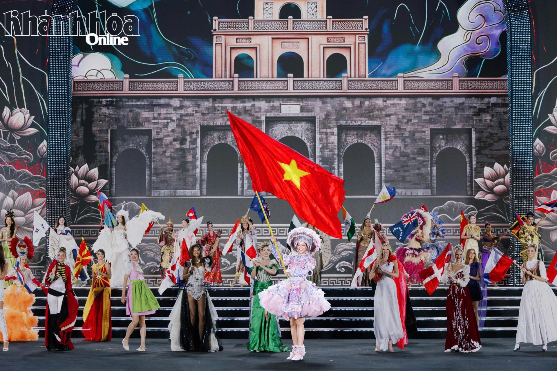 le-nguyen-bao-ngoc-logr-clasificarse-entre-las-20-finalistas-de-miss