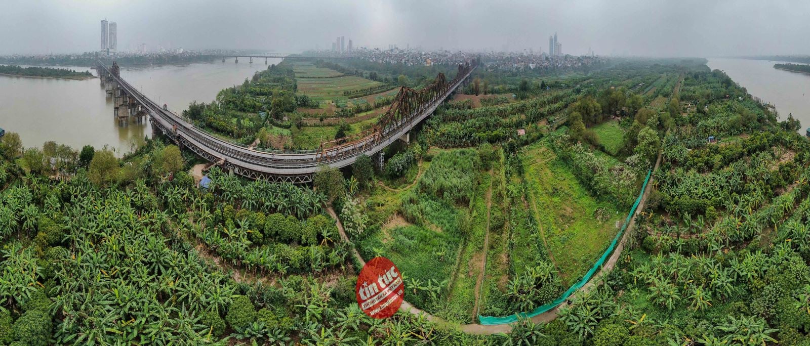 Hanoi: Seeking opinions on overall adjustments to the Red River urban zoning plan.