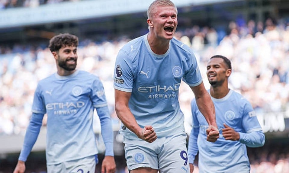 Sportnyheter (6-9): Haaland glänser, Man City vinner knappt mot Coventry.