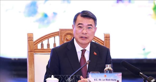 Perdana Menteri Le Minh Hung: Meningkatkan hubungan investasi Vietnam-Jepang menjadi kemitraan untuk pembangunan dan kreasi bersama.