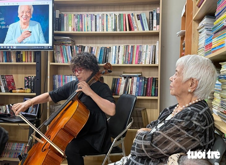 Xuan Phuong író: 97 évesen is még mindig ír, még mindig tanul és még mindig figyel - 7. kép.
