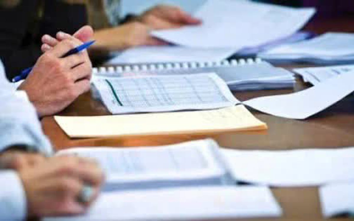 Kementerian Sains dan Teknologi meminta masukan untuk meninjau "hambatan" hukum dalam bidang sains dan teknologi.