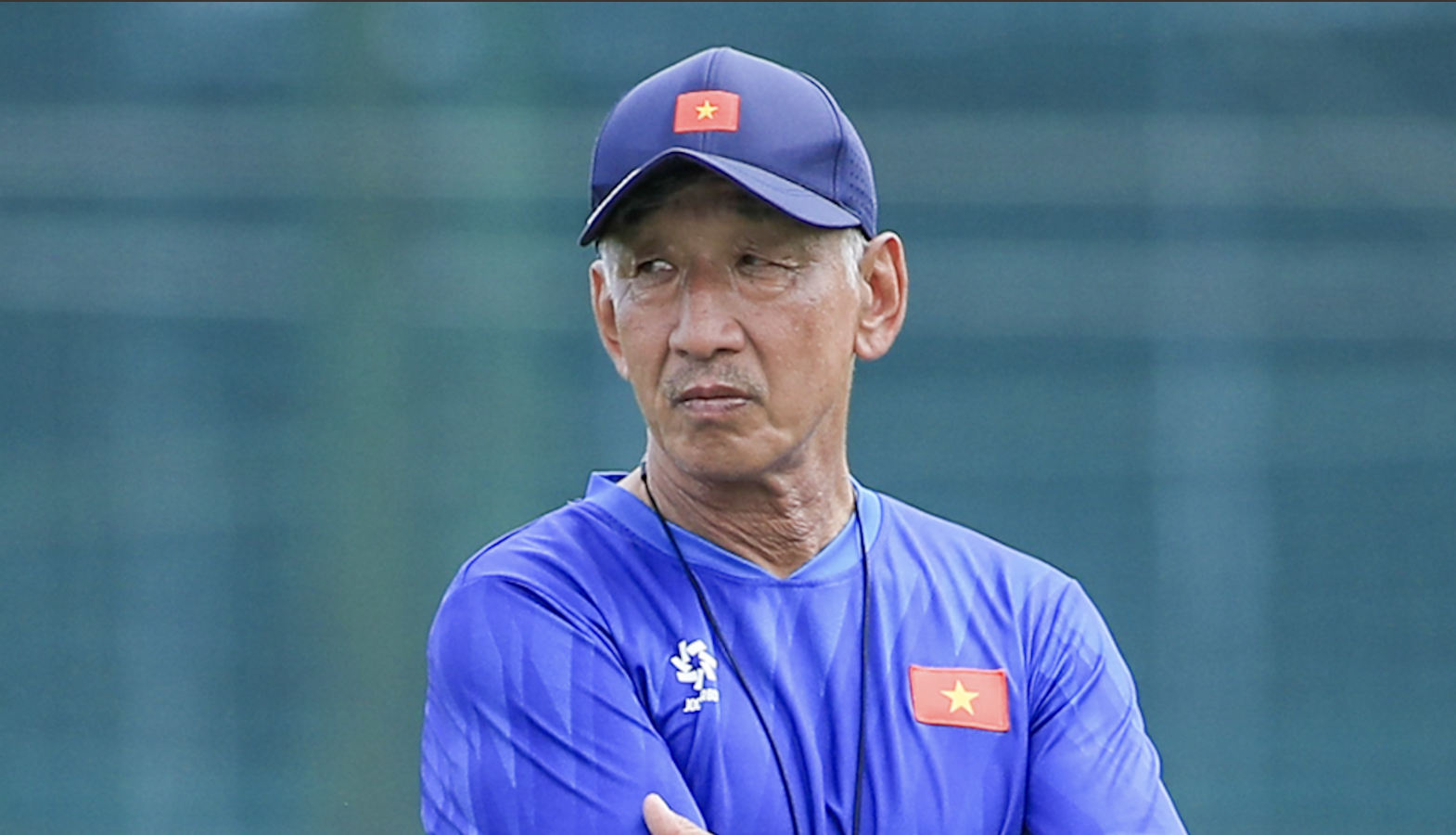 Den sydostasiatiska opinionen blev förvånad över att få veta att den vietnamesiska U20-tränaren... "inte har tränat ett lag på 16 år".