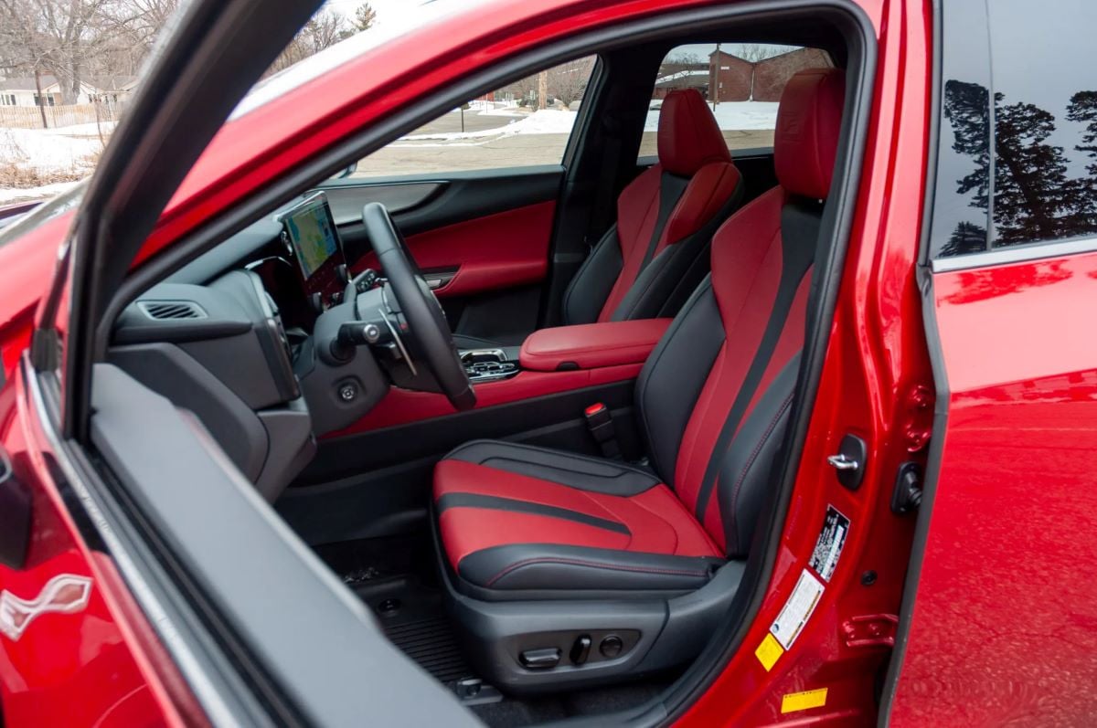 https://static-images.vnncdn.net/vps_images_publish/000001/000003/2026/9/7/lexus-nx-350h-4-1525.jpg