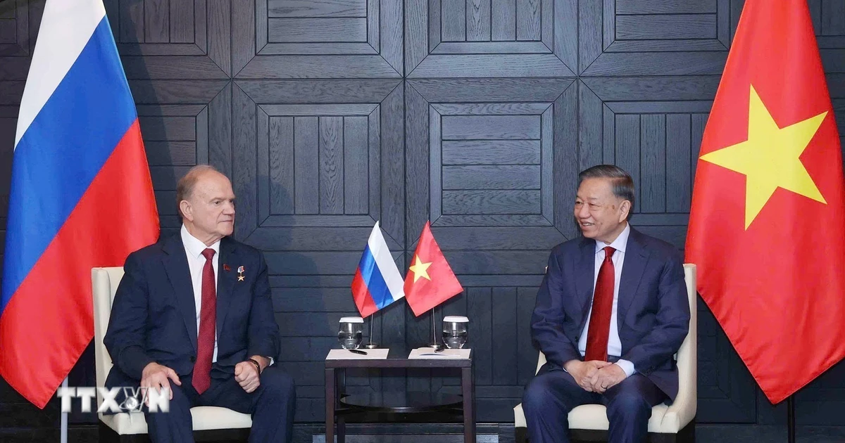 Sekretaris Jenderal dan Presiden To Lam menerima Ketua Partai Komunis Federasi Rusia.