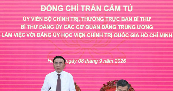 Tran Cam Tu, anggota tetap Sekretariat Komite Sentral Partai, bekerja di Akademi Politik Nasional Ho Chi Minh.