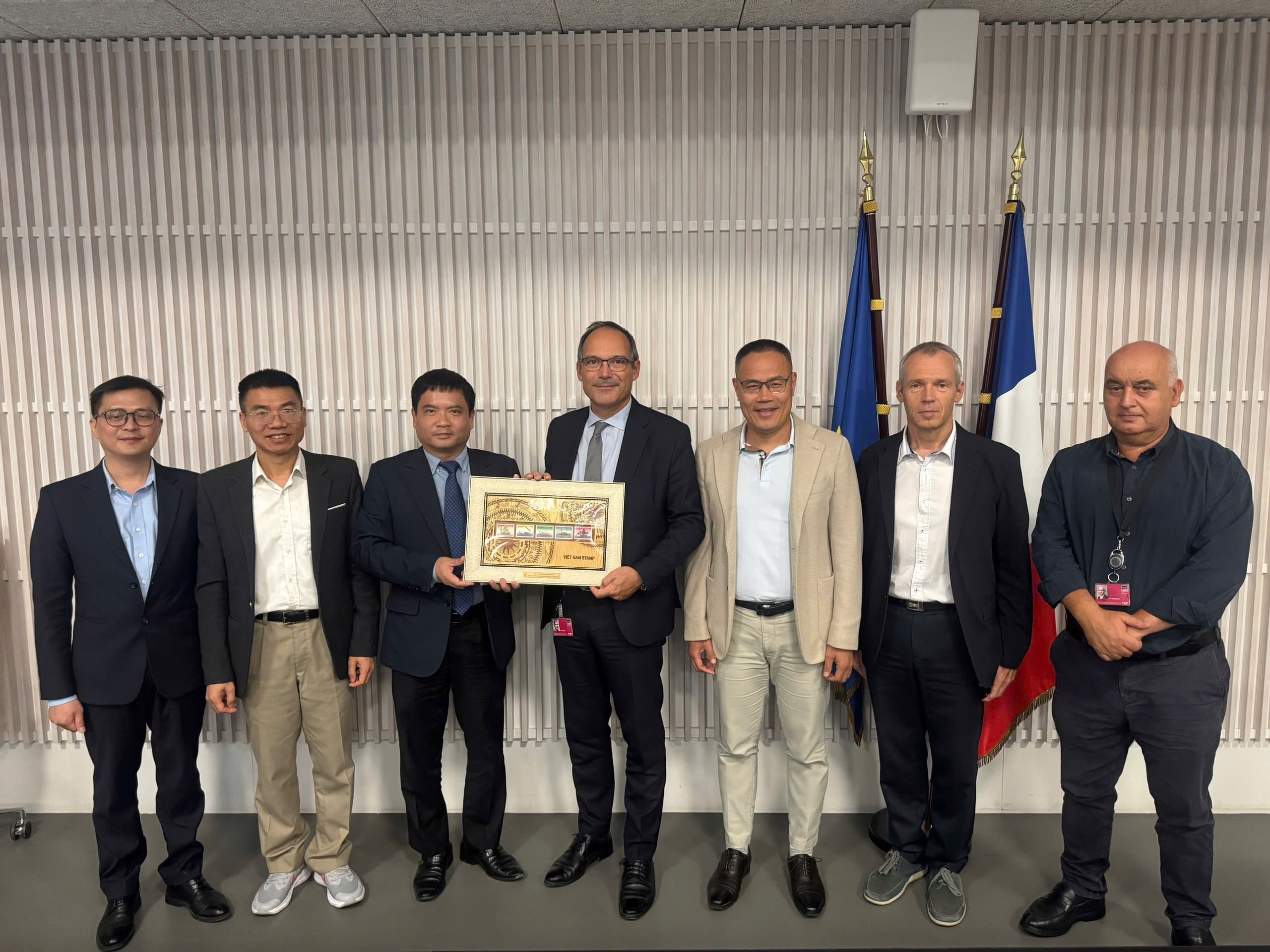 O Instituto de Tecnologia dos Correios e Telecomunicações e a Télécom Paris estão promovendo a cooperação em pesquisa e formação em inteligência artificial e tecnologia digital. O Instituto de Tecnologia dos Correios e Telecomunicações e a Télécom Paris estão promovendo a cooperação em pesquisa e formação em inteligência artificial e tecnologia digital.