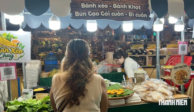 Jovens comparecem em massa ao festival vegano, divulgando um estilo de vida ecológico - Foto 4.