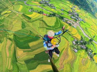 Paragliden boven de gouden velden, ultratrailrunning tussen de terrasvormige rijstvelden van Mu Cang