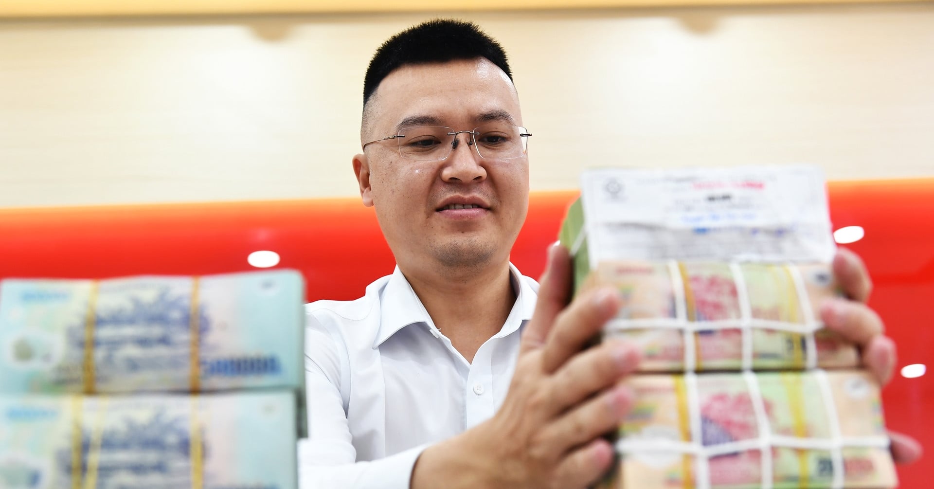 Pinjaman untuk hotel dan resor dikecualikan ketika mengendalikan pertumbuhan properti.