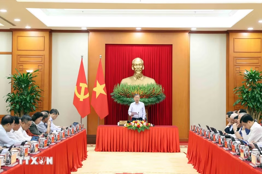Sekretaris Jenderal dan Presiden To Lam: Tinjauan ini harus membantu Partai untuk secara jelas mengenali peluang, risiko, dan kemampuan yang dibutuhkan untuk secara proaktif memimpin pembangunan.
