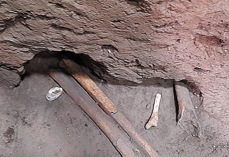 Prehistorische menselijke resten ontdekt in vulkanische grot in het centrale hoogland.