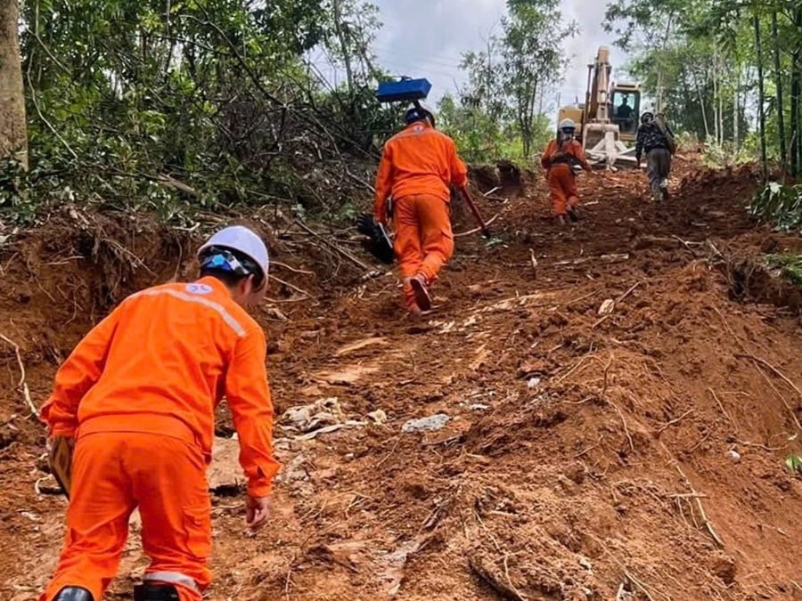 Segera atasi masalah ini dan pastikan keamanan jaringan listrik selama banjir.