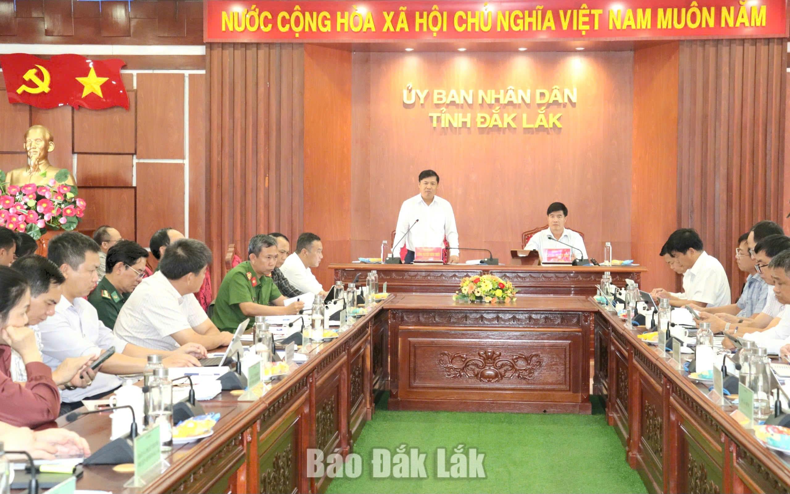 Sekretaris Partai Provinsi Luong Nguyen Minh Triet: Beralihlah secara tegas dari respons pasif ke pencegahan proaktif dalam penanggulangan dan pengendalian bencana.