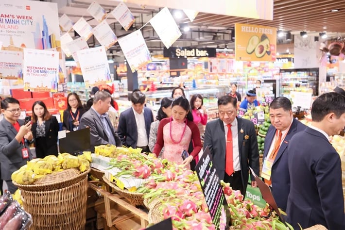 Mogelijkheden voor bedrijven in Hanoi om goederen op de Thaise markt te brengen.