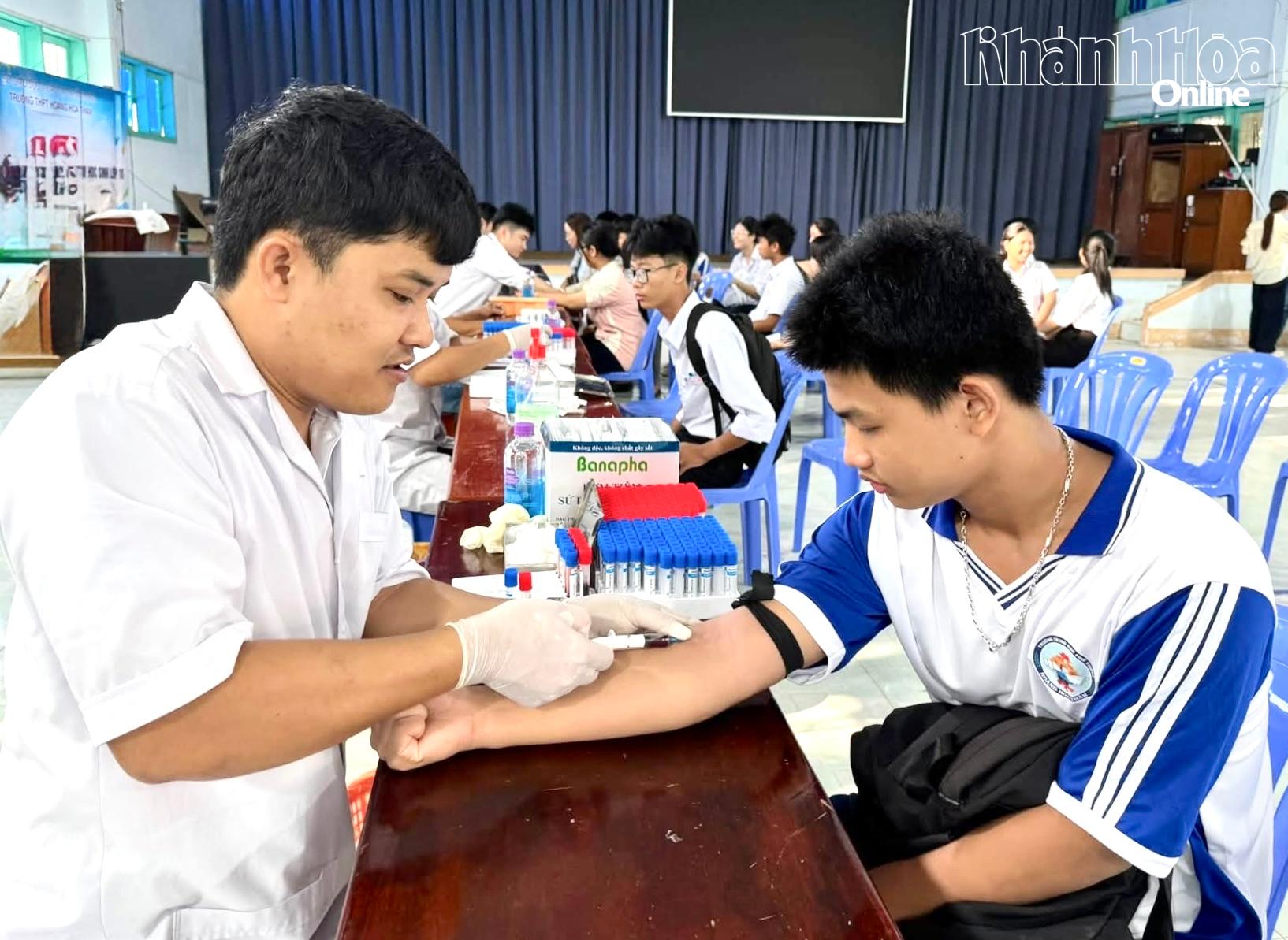 Pemeriksaan untuk mendeteksi talasemia dilakukan terhadap hampir 1.000 siswa.