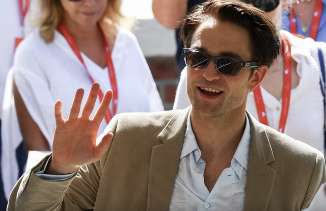 Mais um Robert Pattinson no tapete vermelho - Foto 3.