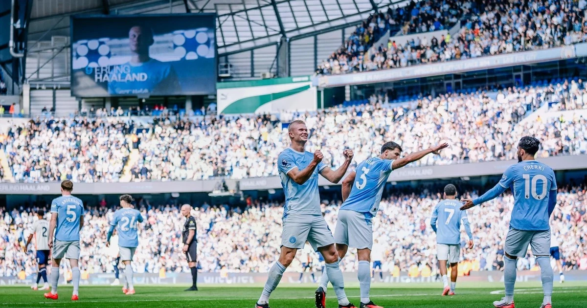 Man City dominerar i toppen av tabellen, Manchester undviker nätt och jämnt en förlust och Atletico besegrar Real Madrid.