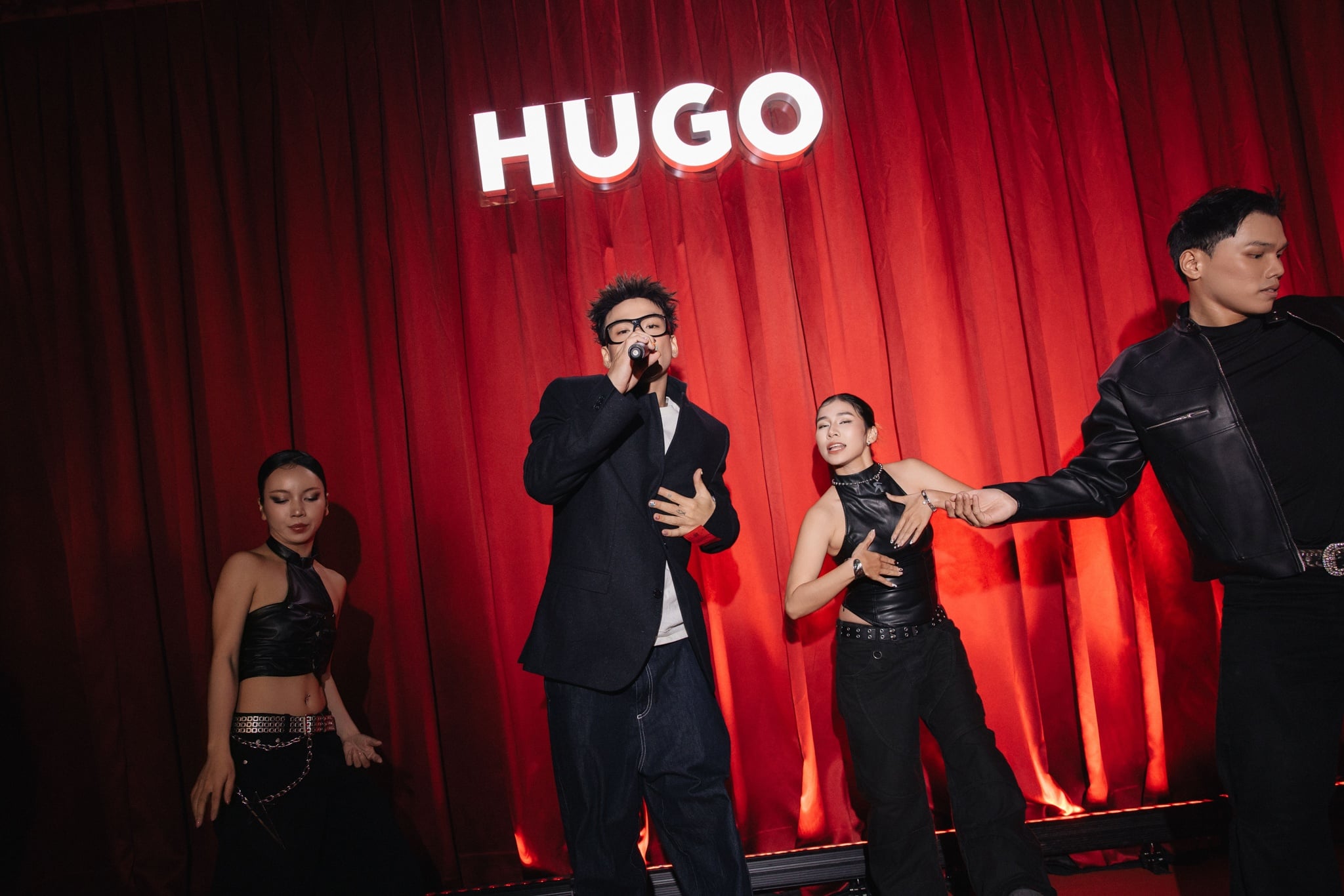Hugo Thu Đông 2026 ảnh 6