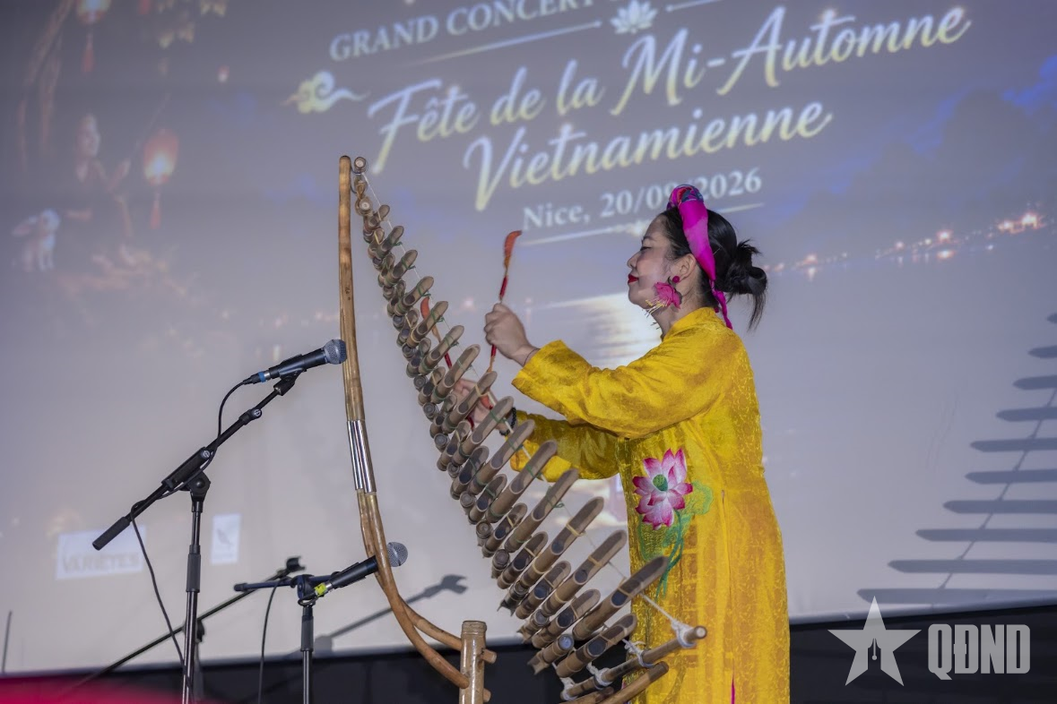 Artiștii de la Teatrul Național de Operă și Balet din Vietnam au adus la Nisa un spectacol bogat în identitate culturală națională.