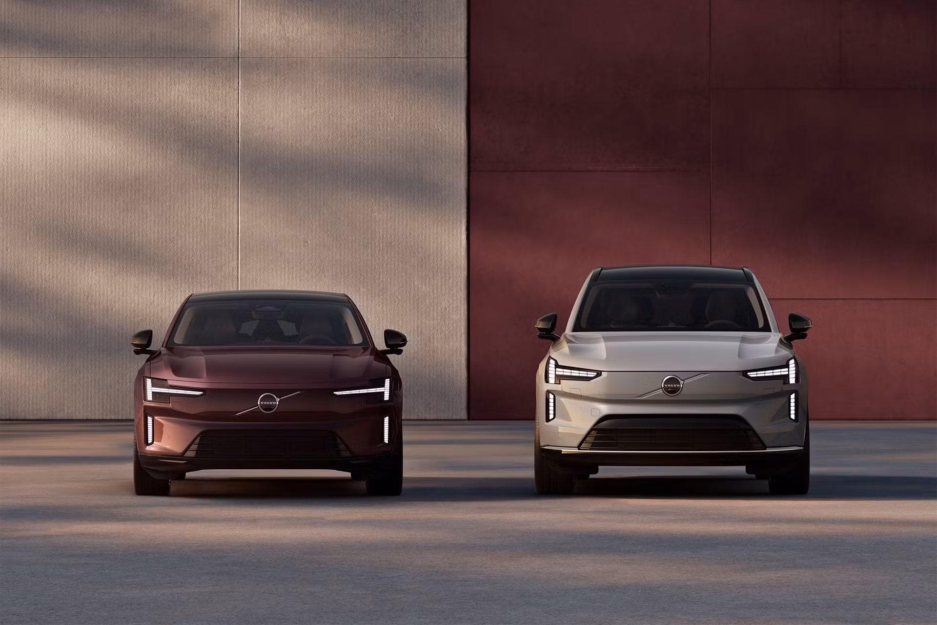 hai-mau-xe-dien-hang-sang-volvo-es90-trai-va-ex90-bat-dau-nhan-dat-coc-tai-viet-nam-anh-volvo.jpg
