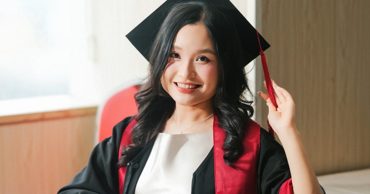 De beste afgestudeerde van de Universiteit voor Internationale Handel beheerst vier talen.