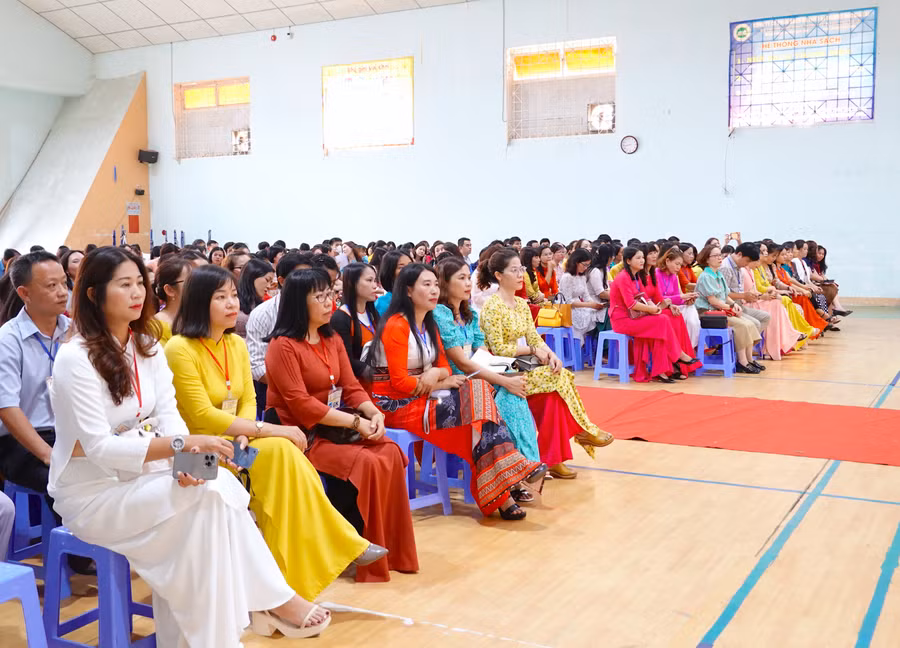 शिक्षकों की भर्ती में बड़ी खामी: टुकड़ों में चयन प्रक्रिया से स्कूलों में क्यों पैदा हो रहा है गंभीर संकट